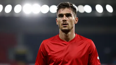 PSV Eindhoven open the Eredivisie season at home versus Fortuna Sittard; see line-ups, injuries and why the title race...
