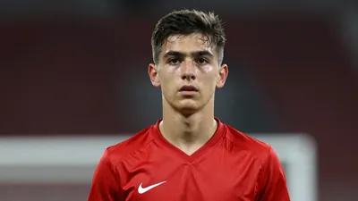 PSV Eindhoven is interested in 17-year-old left-back Moncef Zekri from KV Mechelen, but faces competition from Sporting...