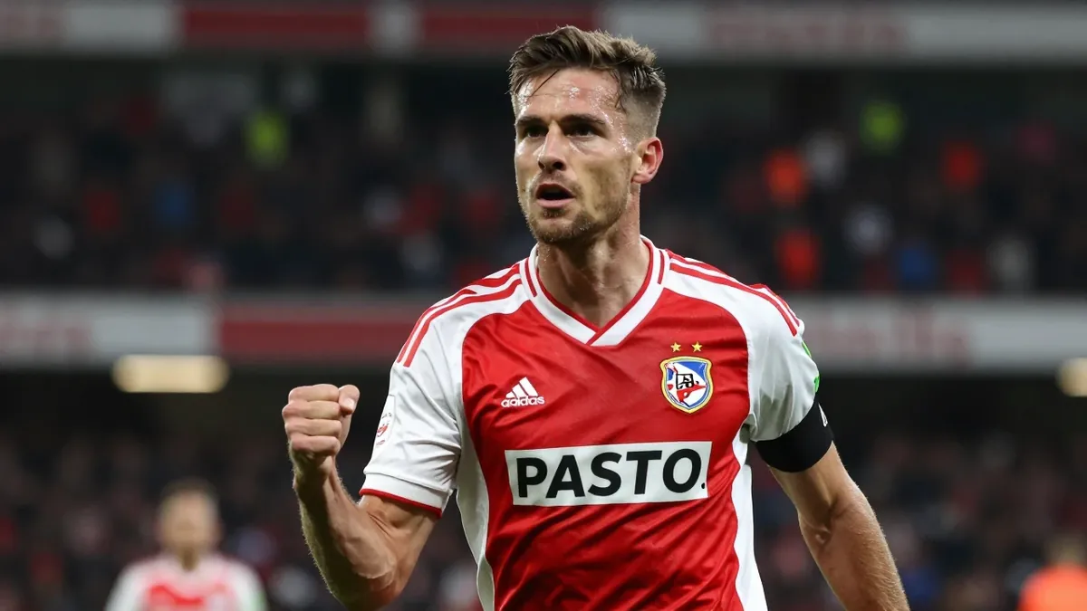 The 29-year-old striker returns to his youth club to bolster the attack, competing with Ricardo Pepi and the injured...