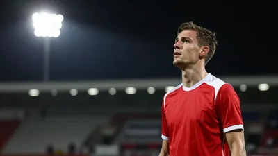 PSV Eindhoven won 3-1 away at Ajax in the Eredivisie on Saturday night, keeping Peter Bosz's side in second place with 13...