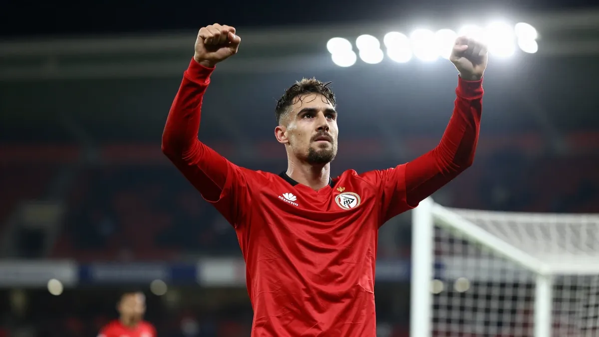 PSV Eindhoven: Sergino Dest capped off PSV's 6-1 win over FC Utrecht on Sunday, scoring for the second consecutive match