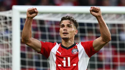 PSV Eindhoven began their title defense with a 2-2 draw against Fortuna Sittard